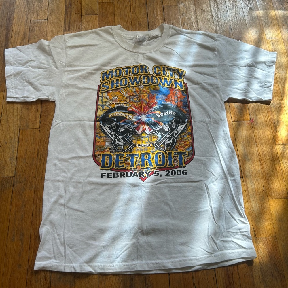 Gildan Motor City Showdown Graphic T-Shirt - White